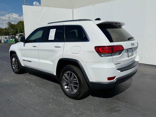 2020 Jeep Grand Cherokee Laredo