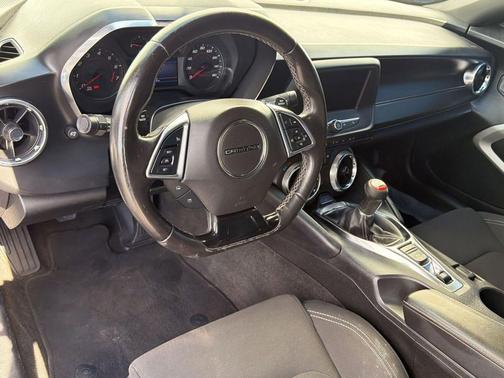 Shadow Gray Metallic 2020 Chevrolet Camaro RWD Coupe LT1