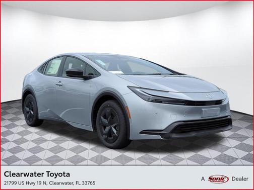 2025 Toyota Prius LE