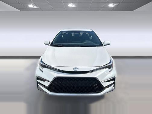 Wind Chill Pearl 2026 Toyota Corolla SE