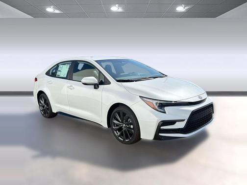 Wind Chill Pearl 2026 Toyota Corolla SE