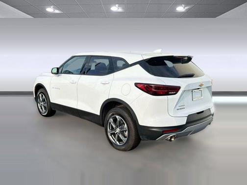 Summit White 2025 Chevrolet Blazer 2LT