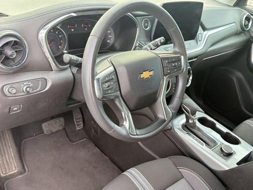 Summit White 2025 Chevrolet Blazer 2LT