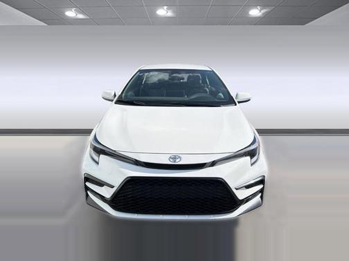 Ice Cap 2026 Toyota Corolla SE