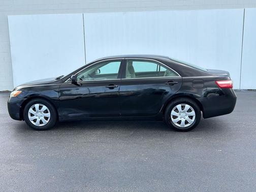 Black 2008 Toyota Camry LE