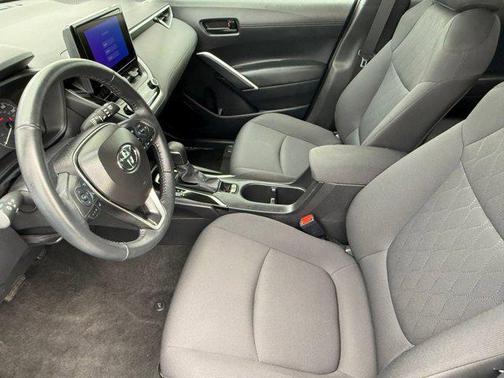 2025 Toyota Corolla Cross LE