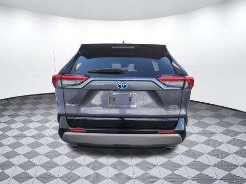 2024 Toyota RAV4 Hybrid SE