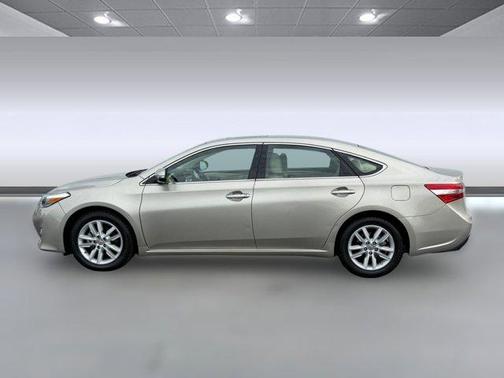 2014 Toyota Avalon XLE