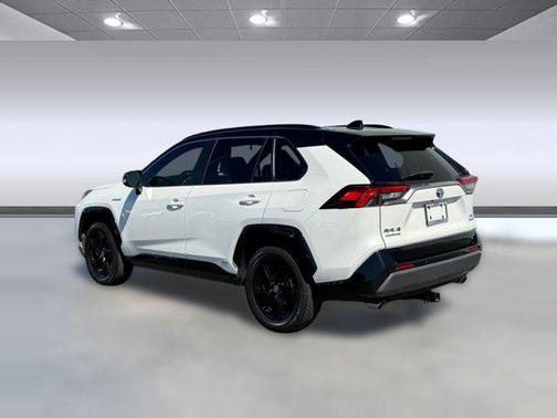 2020 Toyota RAV4 Hybrid SE