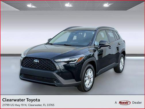 2025 Toyota Corolla Cross LE