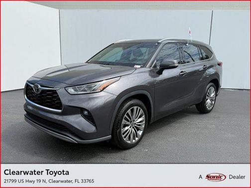 2022 Toyota Highlander Platinum