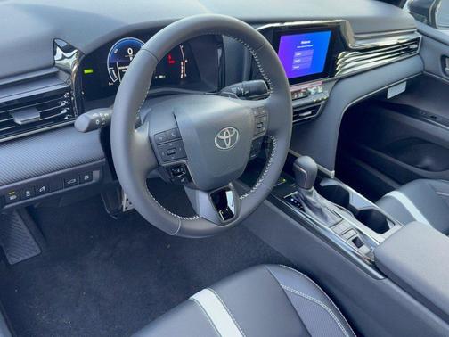 Underground 2026 Toyota Camry SE