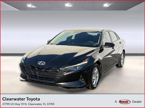 Phantom Black 2022 Hyundai ELANTRA SE