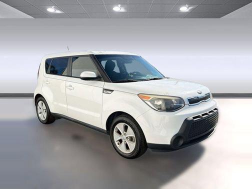 Clear White 2016 Kia Soul Base