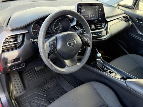 2020 Toyota C-HR LE