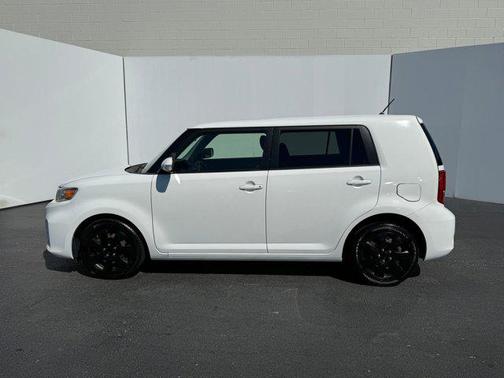 2014 Scion xB Release Series 10.0