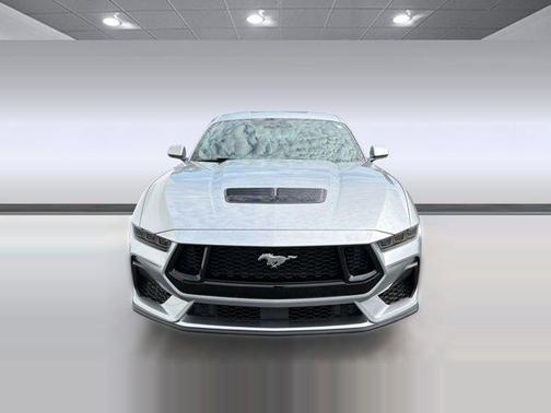 Oxford White 2025 Ford Mustang GT