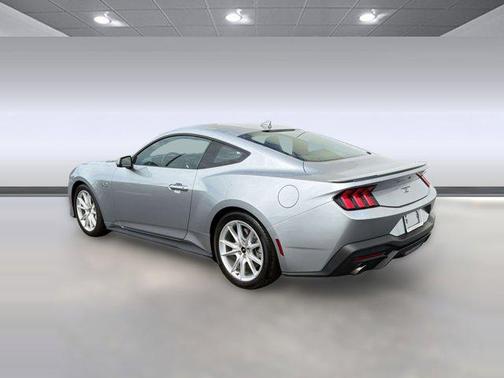 Oxford White 2025 Ford Mustang GT