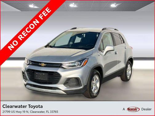 Silver Ice Metallic 2019 Chevrolet Trax LT
