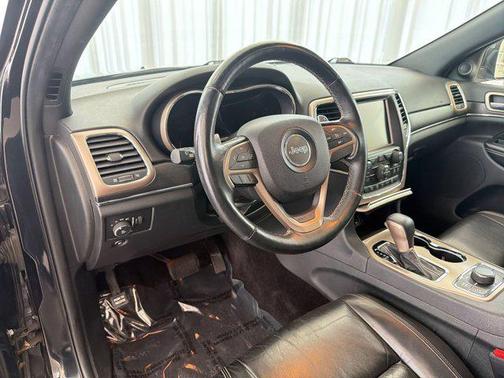 Brilliant Black Crystal Pearlcoat 2016 Jeep Grand Cherokee Limited