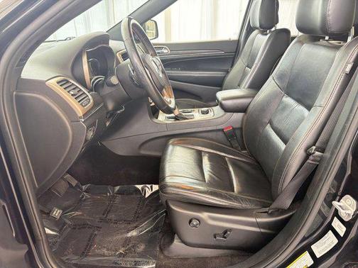 Brilliant Black Crystal Pearlcoat 2016 Jeep Grand Cherokee Limited