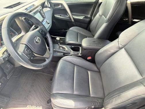 Blizzard Pearl 2015 Toyota RAV4 Limited
