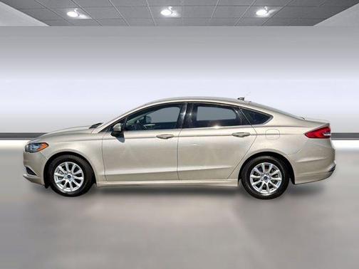 White Gold 2017 Ford Fusion S
