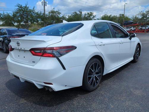 2023 Toyota Camry SE