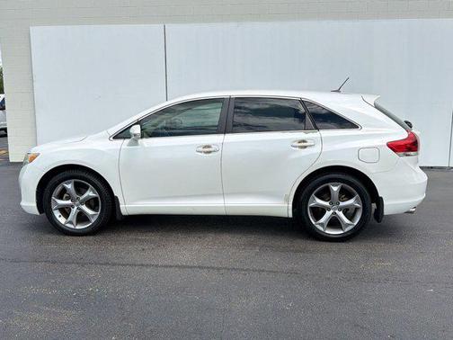Blizzard Pearl 2015 Toyota Venza XLE