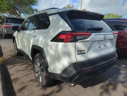 2023 Toyota RAV4 XLE Premium