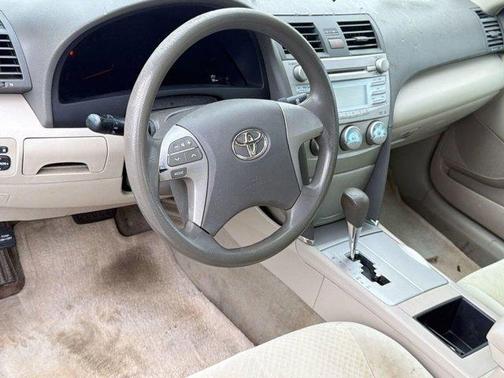 Super White 2008 Toyota Camry LE