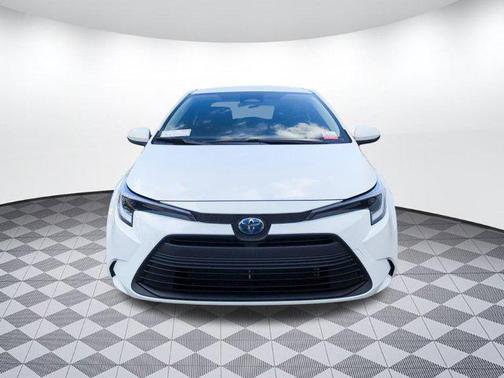 2025 Toyota Corolla Hybrid SE