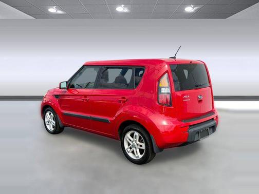 2011 Kia Soul +