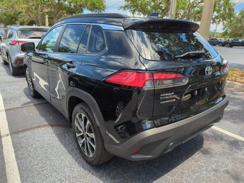 2023 Toyota Corolla Cross XLE