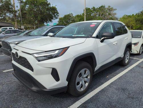 2024 Toyota RAV4 LE
