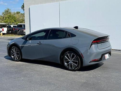 2024 Toyota Prius XLE