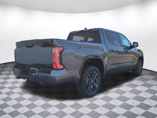 2025 Toyota Tundra Hybrid Platinum