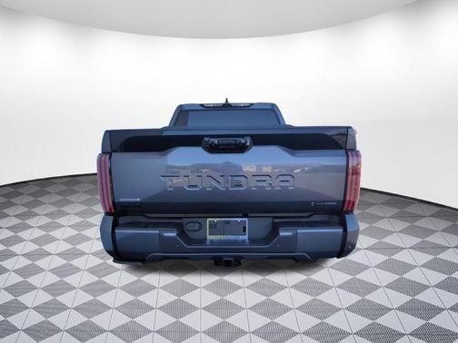 2025 Toyota Tundra Hybrid Platinum