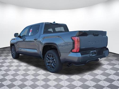 2025 Toyota Tundra Hybrid Platinum