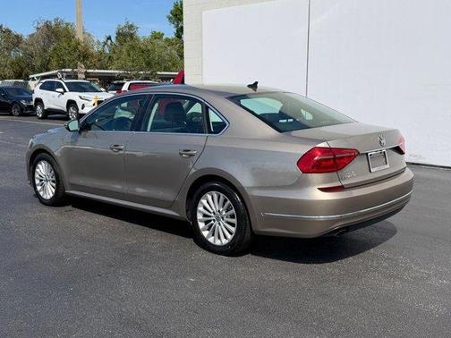2016 Volkswagen Passat 1.8T SE