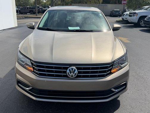 2016 Volkswagen Passat 1.8T SE