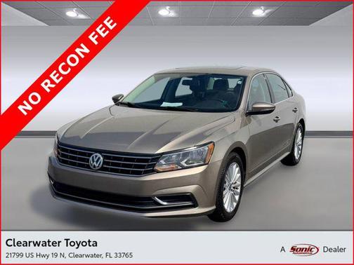 Gold 2016 Volkswagen Passat 1.8T SE