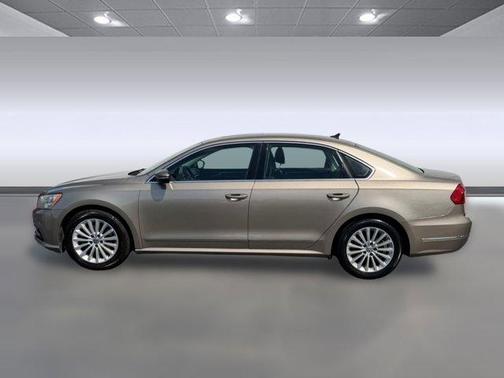 2016 Volkswagen Passat 1.8T SE