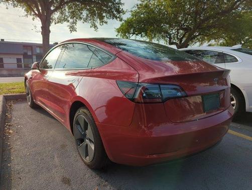 2022 Tesla Model 3 Standard Range