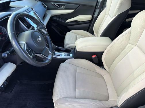Crystal White Pearl 2019 Subaru Ascent Premium 7-Passenger