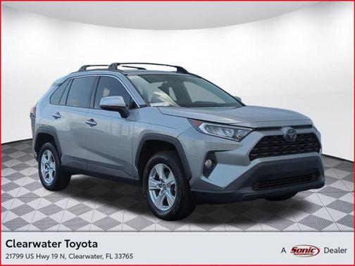 2020 Toyota RAV4 XLE
