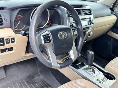 Blizzard Pearl Metallic 2013 Toyota 4Runner SR5