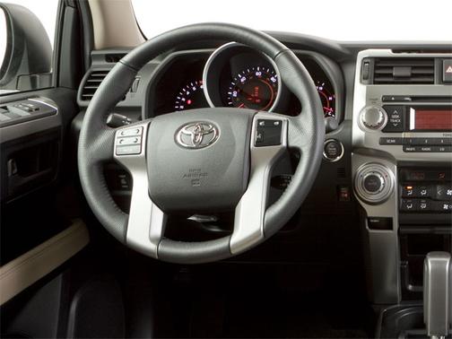 Blizzard Pearl Metallic 2013 Toyota 4Runner SR5