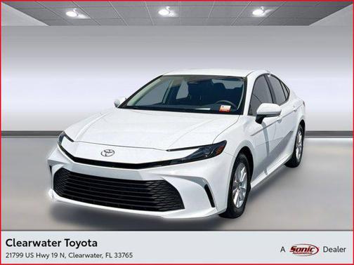 Ice Cap 2025 Toyota Camry LE