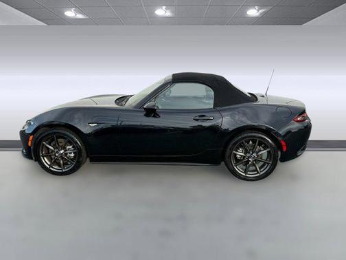 2021 Mazda MX-5 Miata Sport